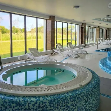 Wellness & Spadochroniarzy Z Klimatyzacja I Parkingiem By Renters Prestige Apartment *