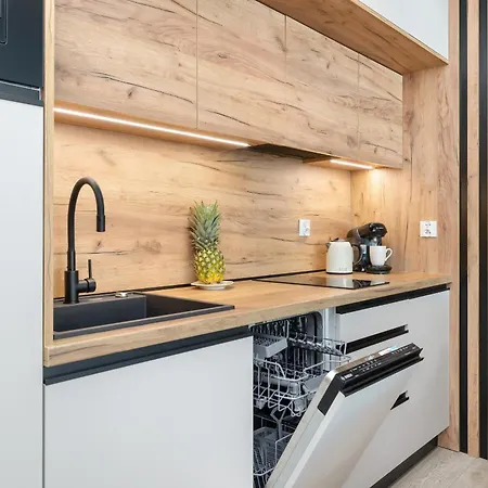 Wellness & Spadochroniarzy Z Klimatyzacja I Parkingiem By Renters Prestige